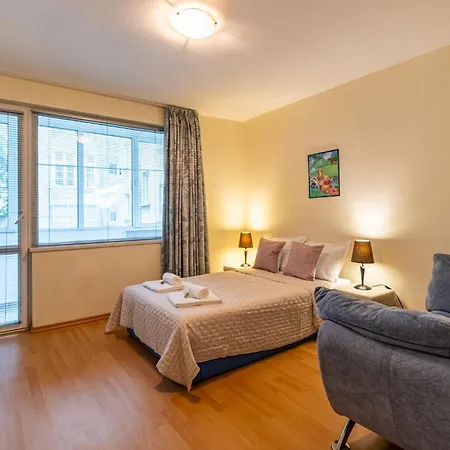 Location 3 Bedroom Next To The Διαμέρισμα *