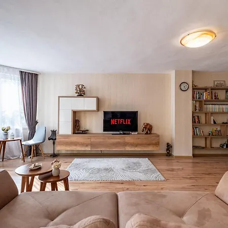 Location 3 Bedroom Next To The Διαμέρισμα Βάρνα