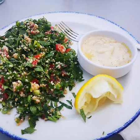 Location 3 Bedroom Next To The * Варна