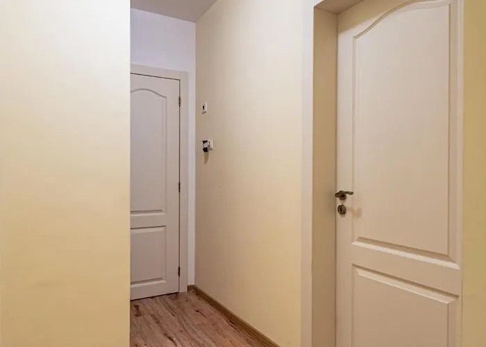 Апартаменты Location 3 Bedroom Next To The *