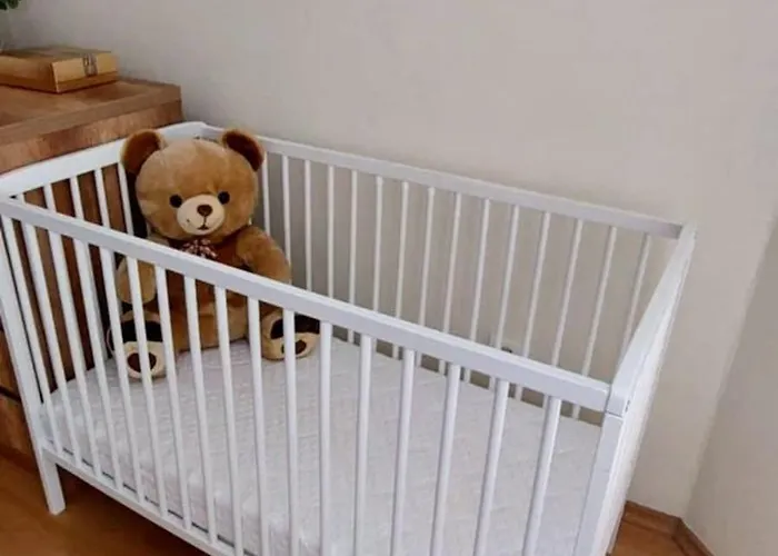 Location 3 Bedroom Next To The Апартаменты *