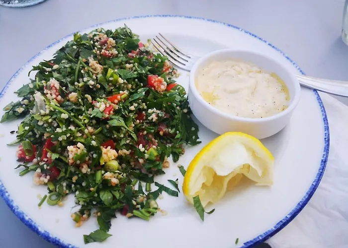 Location 3 Bedroom Next To The * Varna