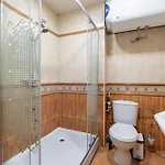 Location 3 Bedroom Next To The Appartement *