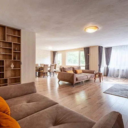 Location 3 Bedroom Next To The شقة