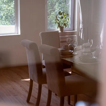 Апартаменты Location 3 Bedroom Next To The *