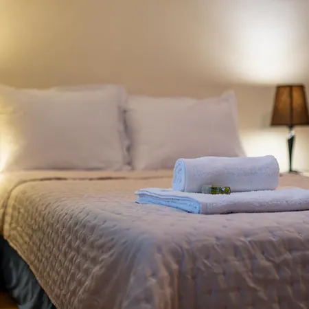 Апартаменты Location 3 Bedroom Next To The