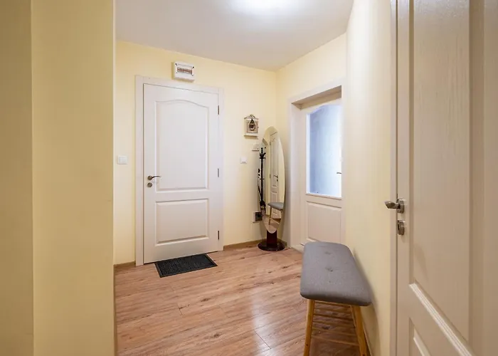 Apartment Location 3 Bedroom Next To The Varna