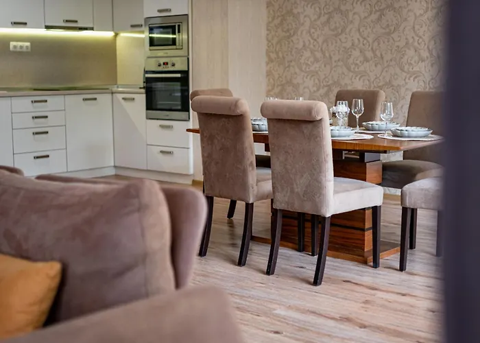 Location 3 Bedroom Next To The Varna